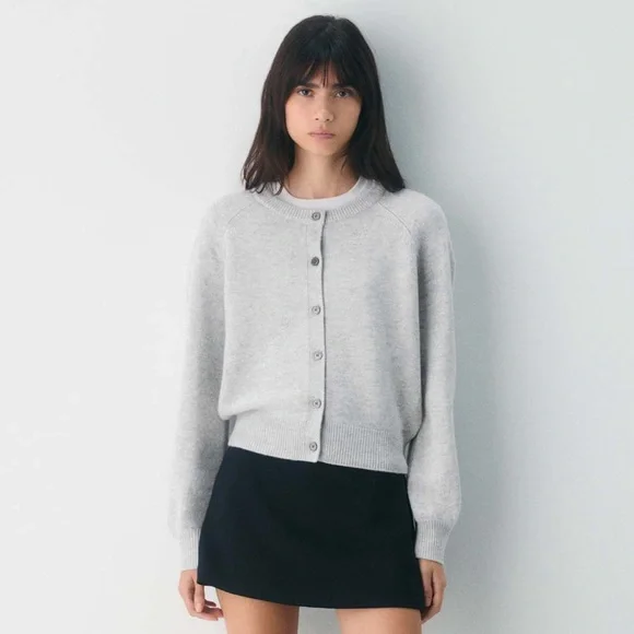 EUC Aritzia Wilfred Cashmere-Blend Cardigan sz MEDIUM - Picture 9 of 11